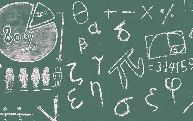 Tableau avec formules mathématiques